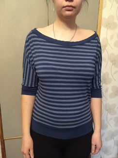 Женская трикотажная кофта. Сине-серая