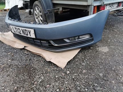 Бампер передний для Volkswagen Passat B7 в сборе