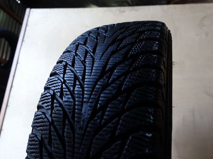 215 50 17 Nokian Hakkapelitta R2 288E XL
