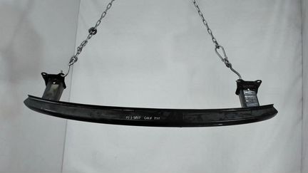 Усилитель бампера задний Volkswagen Golf 6, 2010