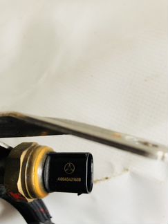 Датчик давления топлива Mercedes 0045421618