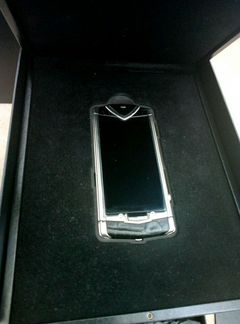 Vertu Constellation Touch Black Alligator