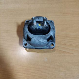 Опора АКПП на Мерседес W166,X166