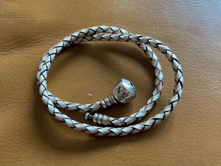 Браслет Pandora кожа