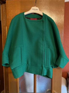 Ассиметричное короткое пальто