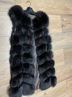 Жилетка меховая натуральная песец