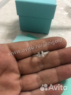 Золотое кольцо с бриллиантами Тифани