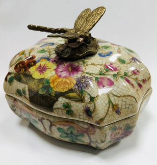 Шкатулка. Бронза. Фарфор. Ангел. Лягушка