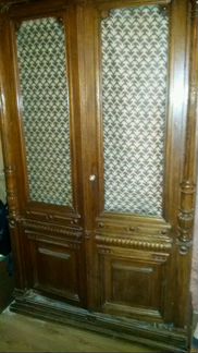 Шкаф антикварный