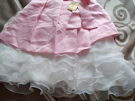 Платье праздничное новое