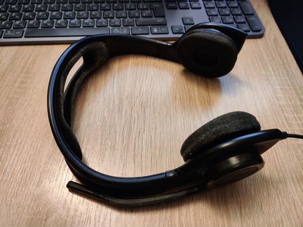 Игровые наушники Razer Piranha