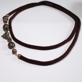 Жгут-лариат из бисера бордовый