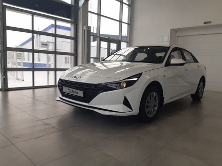 Hyundai Elantra 1.6 AT, 2020