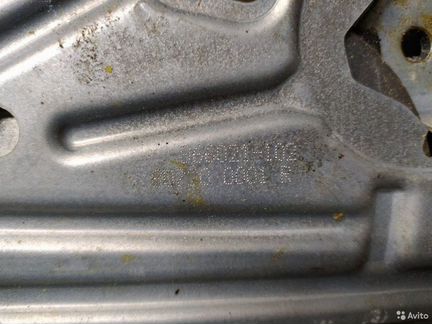 Стеклоподъемник передней правой Renault Fluence 3