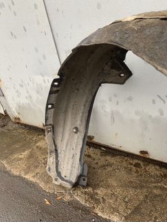 Toyota rav 4 подкрылок передний