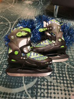 Хоккейные коньки