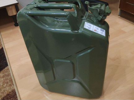 Канистра для топлива 20 литр. Металлическая rexxon