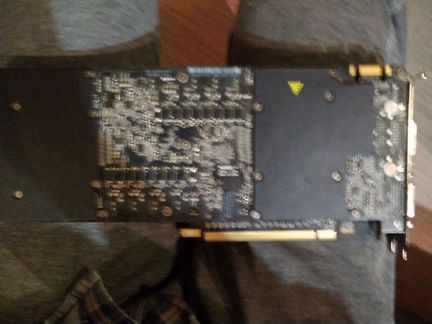 Gtx 590 3gb gddr5 786bit