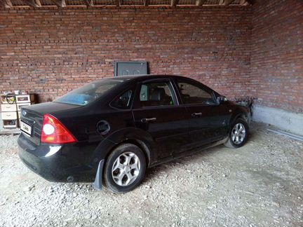 Ford Focus 2.0 AT, 2007, битый, 250 000 км