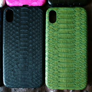 Чехол iPhone XR Айфон хр из кожи питона черный