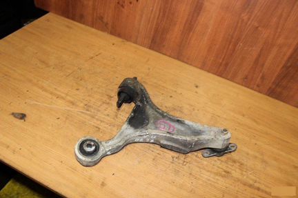 Рычаг подвески передний левый нижний Volvo Xc70