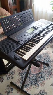 Синтезатор Yamaha PSR-520 + подставка в комплекте