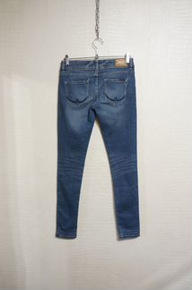 Джинсы женские SuperDry, размер 28