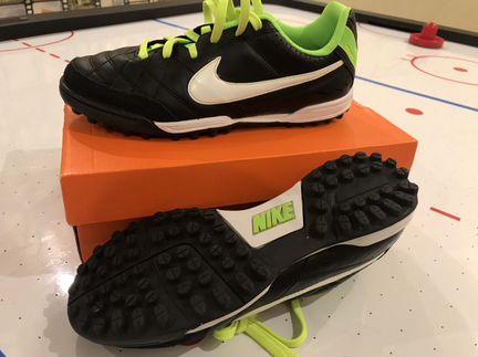 Футбольные бутсы, шиповки Nike tiempo mystic