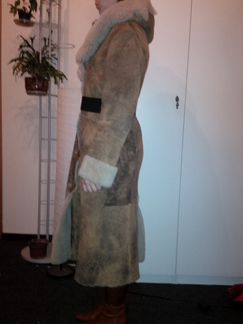 Светлая нат. дубленка на рост 160 - 170 см