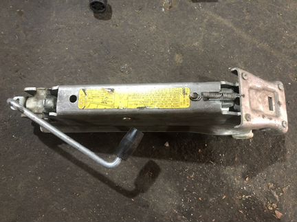 Домкрат на Ауди Audi A8 А8 4E 2003-2009 4E0011031A