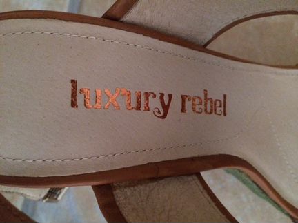 Босоножки новые Luxury Rebel 38 Размер