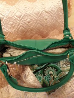 Продам новую сумку элеганза, италия