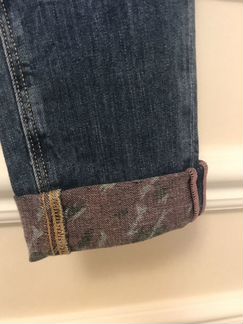 Джинсы Guess с подворотом