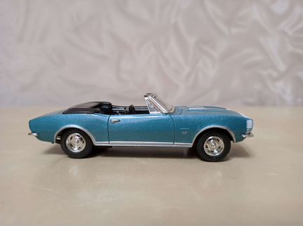 Ertl 1:43 Chevrolet Camaro SS convertible