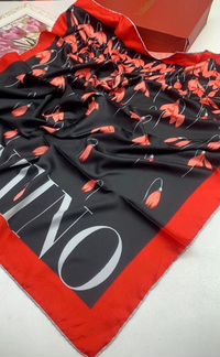 Платок Valentino