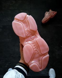 Кроссовки Balenciaga triple s женские