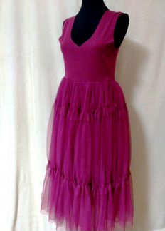 Пышное платье, подойдет на р-р S/M