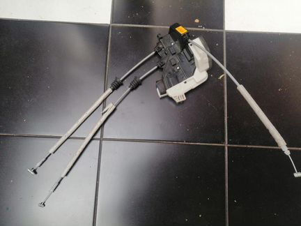 Замок задней правой двери Kia Soul 2014