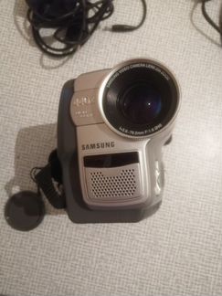 Видиокамера Samsung VP-M 52