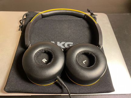 Наушники AKG Y50