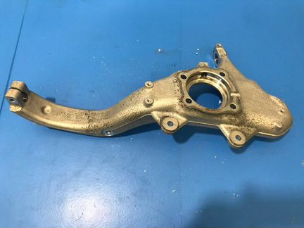 Кулак передний правый Bmw X5 F15 N57 2015