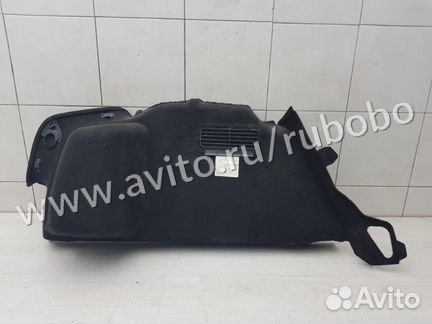 Обшивка багажника правая Audi A4 B7 BFB 2006