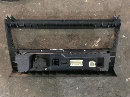 Для BMW E 83 X-3 управление печкой климат