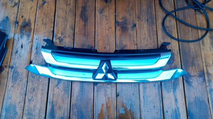 Mitsubishi outlander 3 решетка радиатора 2015+