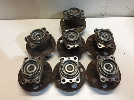 Ступецный подшипник задний Kia Rio-3 Solaris