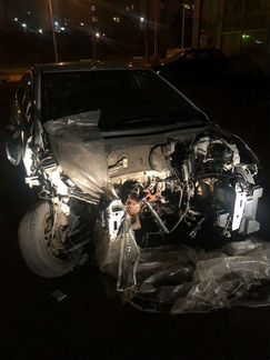 Hyundai Solaris 1.4 AT, 2015, битый, 200 000 км