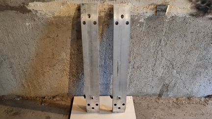 Усилитель бампера Лексус Lexus LS460 LS600h