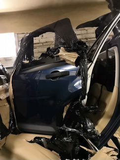 Ленд ровер фрилендер2 дверь задняя левая